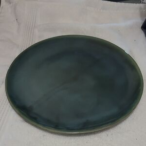 Green Ceramic Serveware Plate with Minimalist Design